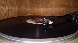 What is the Best Way to Clean Old Vinyl Records - Record Player Pro