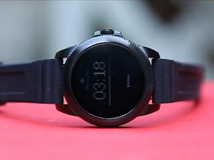 Same build quality, same software, but still different and low in price - that's the story with the Fossil Gen 5E. Does this formula make it the ultimate budget smartwatch? Find out in our review. | NDTV
