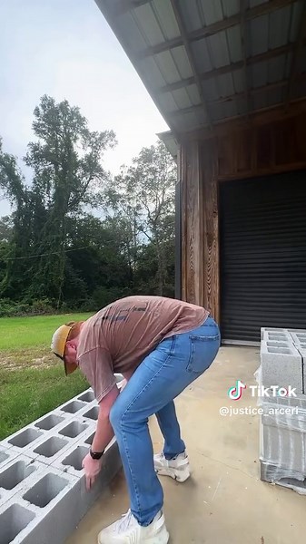 Building an Outdoor Kitchen with Cinder Blocks