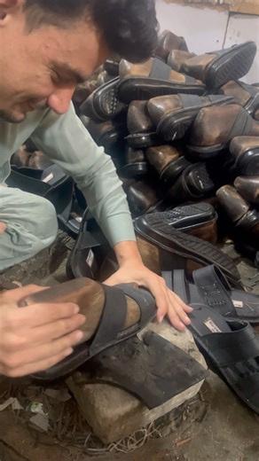 Amazing Shoe Making Process #handcraftedshoes #youtubeshorts #footwear #leathercraft #cuttingskills