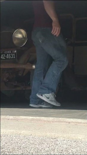 Starting a 1929 Willys-Overland Whippet 98A