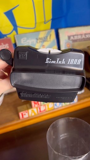 My absolute favorite Fallout 3 promotional collectible is this “Simtek 1000” view-master. When I found out Starfield gave some of these out for Starfield Direct I had to see if I could get one! The fact that it ties into my favorite collectible from my favorite Fallout game makes me love it all that much more🥰 (huge thanks to dumplinhead for allowing me to buy it from her!) #fallout3 #viewmaster #starfield #fallout #newvegas #fallouttok #mrsfallout #bethesda #fallout76 #fnv #newvegas #fallout #