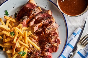 The 5-Minute, 5-Ingredient Sauce That Will Instantly Upgrade Your Steak