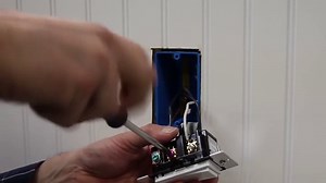 Leviton Decora Smart Wi-Fi 15A Universal LED/Incandescent Switch, DW15S-1BZ, White