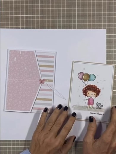 Scrap / el desvan del scrap on Instagram: "Los tutoriales despacio porque: Cada paso cuenta. Cada gesto importa. Con calma, con cuidado, con buena letra. Aprender es un ritual. Disfrutar cada detalle, deteniendo el tiempo. Así se guarda la esencia de lo hecho a mano. …………………………. Éste es un extracto del tutorial que tenéis, desde hace tiempo, en mi canal de YouTube. .…………………………. #mamenmontero #eldesvandelscrap #scrapbooking #papercrafting #handcraft"