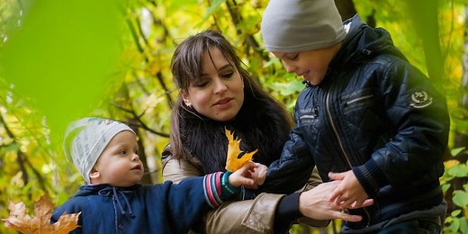 Unleashing the Power of Gentle Parenting (& 3 Examples)