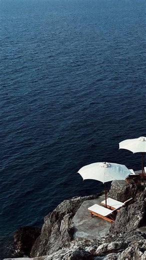 CLAUDYA MOREIRA©️ on Instagram: "How to Elevate a Simple Maxi Dress Using Only a Scarf and a Hermes Ring. Transforming a basic maxi dress into a stylish ensemble can be effortlessly achieved by incorporating a scarf and a Hermes ring. This combination not only adds elegance but also showcases your attention to detail. #scarfstyle #fashiontrends"