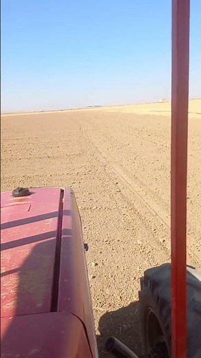 The best method for leveling agricultural land with a tractor