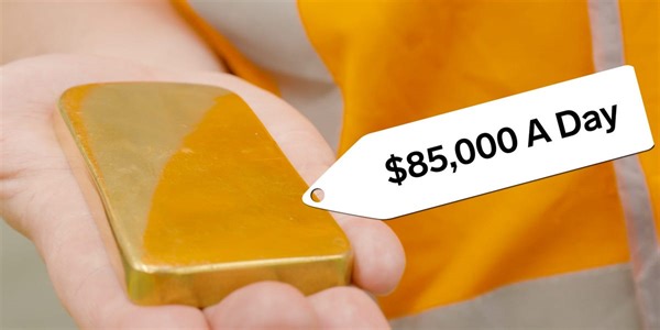 How scrappers safely mine gold from electronic waste