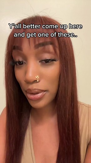 Adds the razzle dazze to ya face 💁🏾‍♀️ #fypシ