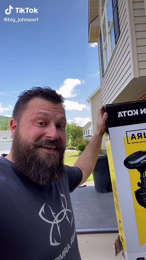 How to Mount a Trolling Motor on a Canoe