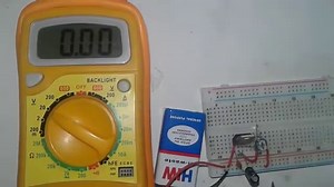 LM317 Variable Voltage Regulator Circuit