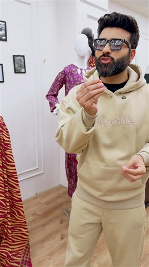 💥 Only Rs. 650/- per Suit! 💥 📦 1 Bag = 16 Different Colors 💰 Total Price: Rs. 10,400/- Only 🚚 FREE Home Delivery All Over Pakistan! 👗 Fabric Details: ✔ Printed Shirt ✔ Printed Dupatta ✔ Printed Trouser #SunainaTextile #ThreePiece #UnstitchedDress #MegaSale ✨