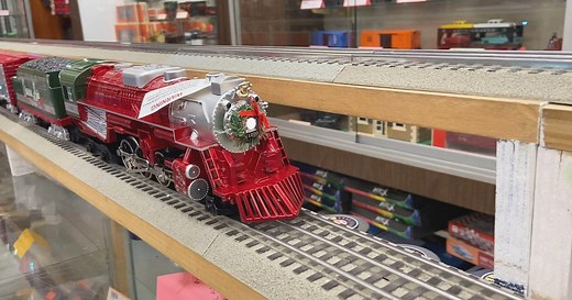 Model train store in Malden says it's the largest in America