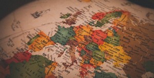 9 Tips for Finding Cheap International Flights This Year & Next