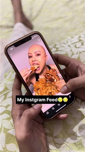 POV: You’re starving and your Instagram turns into a food delivery ad 🤤😂#youtubeshorts #shortsfeed