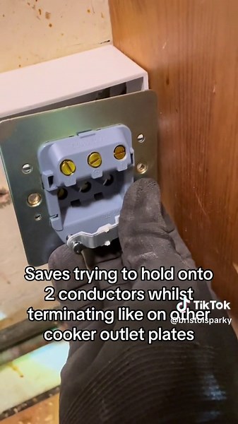 Innovative Schneider Cooker Connection for Easy Installation