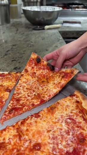 We’re here to provide you with some DEVOUR-worthy recommendations during your NYC trips! 🍕🗽 Our friends at @krispypizza_ in Brooklyn serves up one of our favorite NY-style pies. Their motto is “If it’s not krispy, it’s not pizza.” Just imagine that first bite… 🤤 #DEVOURPOWER #NYC #fyp #NYCFood #NYCPizza #krispypizza #newyorkcity #newyorkstylepizza #brooklyn #devour #foodies #nycfoodblog #foodblog #asmr #asmrfood