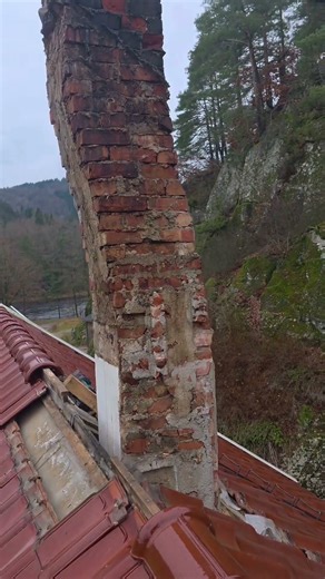 Non-Standard Demolition Solution: Removal of an Old Brick Chimney Using a Crane