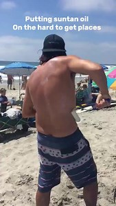 Clever way to put sunscreen on your back!#sunblock, #funny | Penny Wiggins
