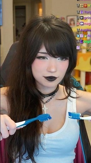 Emiru Defies Physics 😭