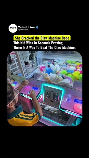 She Cracked the Claw Machine Code 😳 #Shorts