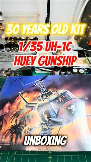 1/35 UH-1C Huey Gunship/30 years old kit #modelkit #plasticmodelkit #huey #unboxing