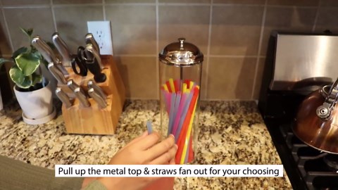 SimplyImagine Tall Acrylic Straw Holder - 11.5 Inch, Metal Base & Lid, Pack of 20 - Straw Dispenser for Counter - Perfect for Halloween Party Drinks, Bars & Buffets, Super Bowl Party Beverage Stations