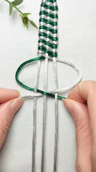 How to make simple bracelet/pulsera/square knot variation#diy#crafts#handmade#tutorial #macrame