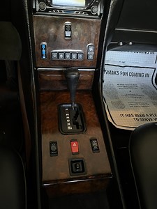 How to remove wood trim from 560sl