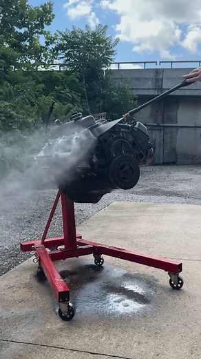 Under layers of grease and caked-on dirt, we revealed the OEM color on our friend's old engine and used Dupli-Color Engine Enamel to restore it to its former glory. Watch the full episode available on our YouTube channel @ duplicolortv now. #duplicolor #duplicolortv #garageboss #engineenamel #enginepaint #wrinklepaint #enginebay #engineresto #enginerestoration | Dupli-Color