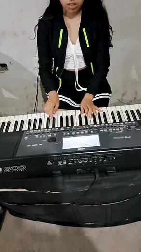 Keyboard Performance on Roland RD-700NX