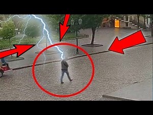 Lightning Strikes - Scary and Beautiful lightning Compilation