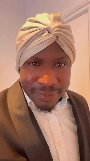 You’re entering a new new timeline where everything is shifting in your favor ✨, but first you must say thank you 💜🙂🌈 New video. Link in bio. #infinitewaters #love #ralphsmart | Ralph Smart