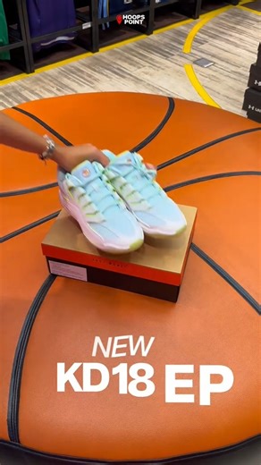 Fresh drop alert 🚨 KD 18 EP is here and ready to hoop. Come visit us at these locations: 📍 Pacific Place, Jakarta 📍 Pondok Indah Mall, Jakarta 📍 Kota Kasablanka, Jakarta 📍 Paris Van Java, Bandung 📍 Thamrin District, Bekasi #basketball #hoopspoint #hoopslife #shoes #sports #KD #kevindurant | Hoops Point