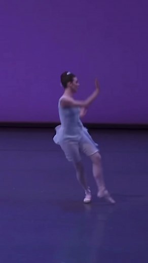 Expressing Emotion Through Ballet: A Dramatic Showcase