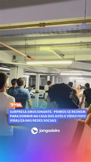 2.5M views · 10K reactions | Um vídeo muito fofo tá bombando lá no TikTok, já soma mais de 1 milhão de visualizações! 12 primos mostram a empolgação ao ir dormir de surpresa na casa dos seus avós. A reação de alegria deles ao abrir a porta emocionou a internet. Que fofura, né? Valorizar nossos avós enquanto estão vivos é muito importante. ❤️  Reprodução: @araujoo_annaa #Chama #ChamaJangadeiro #TodoMundoAma #JangadeiroFM | Todo Mundo Ama | Facebook