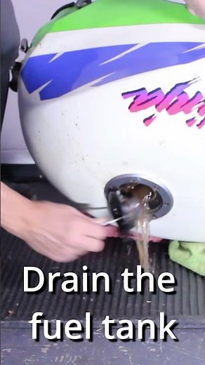 Using Vinegar to EASILY remove rust from a fuel tank or metal surface.