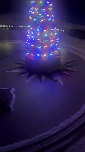 HO Scale Polar Express. 4x8 Layout #polarexpress #modeltrains #modelrailroad #trains #christmas