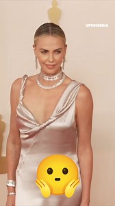 331K views · 4.8K reactions | Charlize Theron était méconnaissable dans Monster. On dirait une autre personne !  | Icônes | Facebook