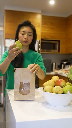 10K views · 295 reactions | Keeping pears with other fruit helps to speed up the ripening process, the secret is in the ethylene gas emitted by other fruit. 狼 Once your pears are ripe, keep them in the fridge and they'll keep for a few more days. Thanks for the tips @rocket_science!  #australianpears #pears #enjoypearfection | Australian Pears | Facebook