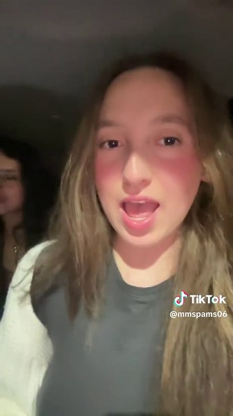 clearly we don’t know our left n rights #seniordinner