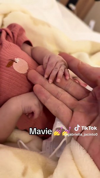 Recebos alta, agora podemos cortar ❤️❌no hospital não pode pq se cortar o dedinho é acesso para infecção