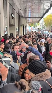 See Shein’s new store in Paris draw massive lines #Shorts