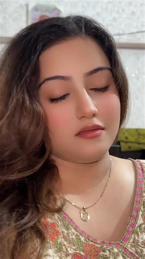 Fizz🌸 on Instagram: "🤓😋😋"