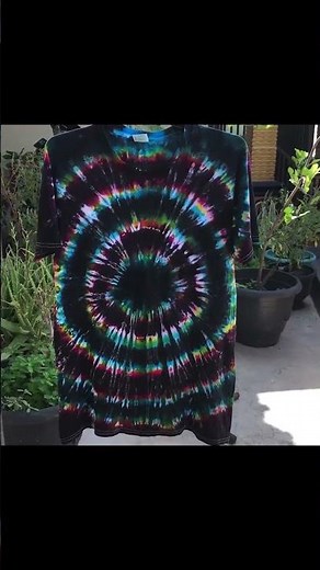 Black Circle Tie Dye T Shirt Reveal DIY How To #erpart #tiedye #art #colors #diy #handmade