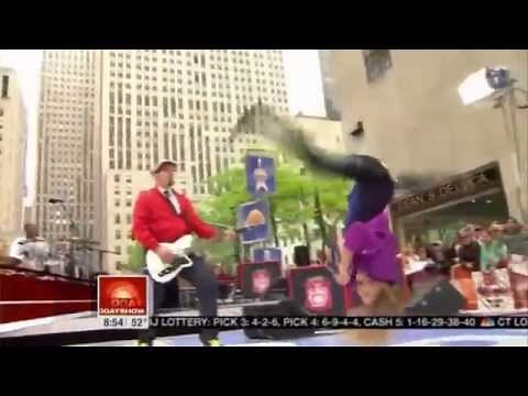 Fergie Does Cartwheels