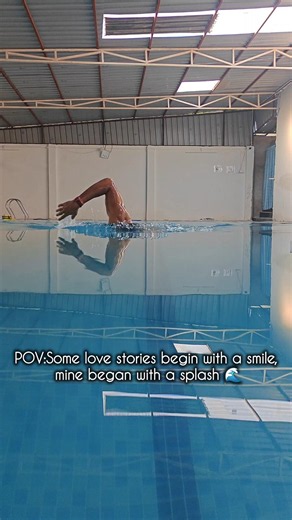 Effortless Swimming (Slow-motion) 🏊🏻 #swimming #swim #swimmingpool #pool #swimmingtips