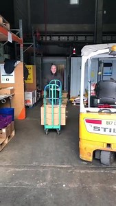 Amazing to see New Covent Garden Market traders working together to donate fresh produce to St George's Hospital ICU. Thank you to Bevington Salads, 2 Serve Wholesale, I A Harris and Son Limited, Yes Chef UK, Euroharvest Ltd, DDP Ltd Entremettier, Lays of Chelsea and Premier Fruits. | New Covent Garden Market