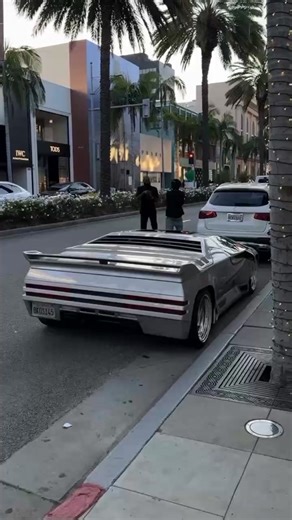 The 1993 Vector W8 The Vector W8 is a rare and iconic American supercar that made waves in the late 80s and early 90s. With its futuristic design and powerful engine, boasting over 600 horsepower, the W8 was well ahead of its time. 📽️Video and original text description was reposted by @grailvision All credits and rights are reserved and belong to their respective owners 📷 DM for removal Join Our American Community Follow 👉 @americanvehicles33 #grailvision #sportscar #classiccars #carporn #ame